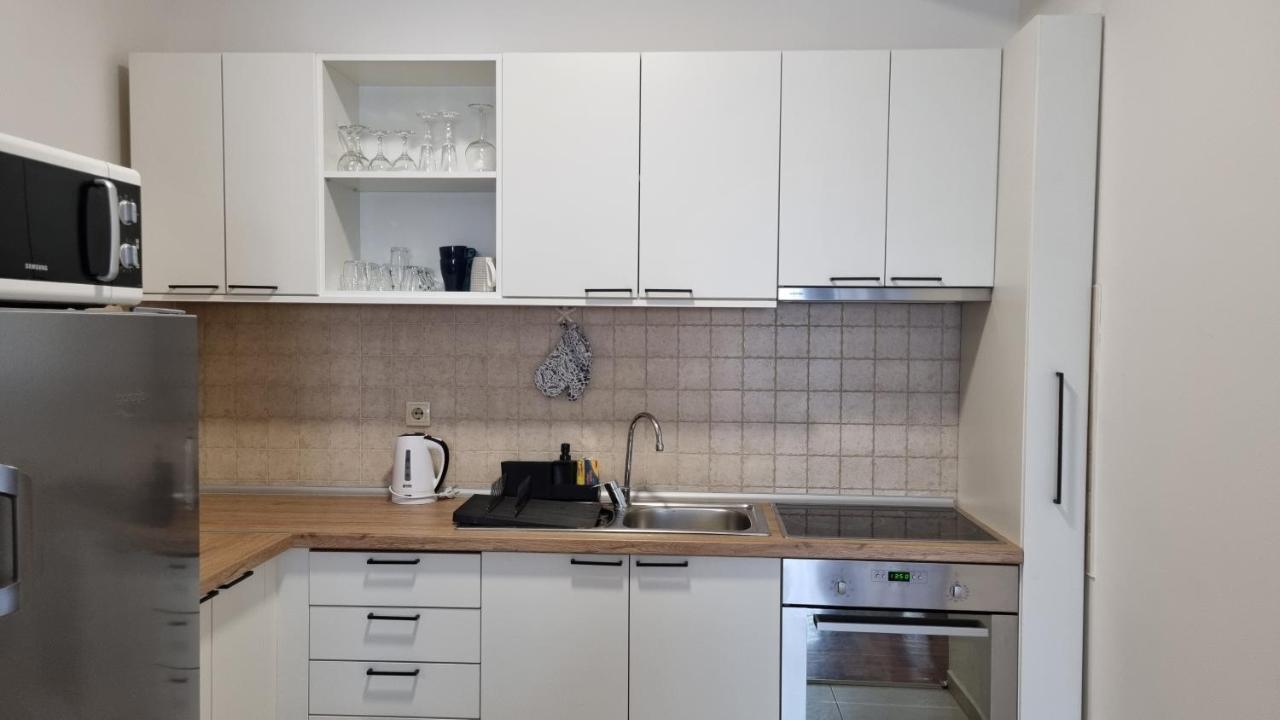 Grove Apartment + Free Parking Novi Sad Bagian luar foto