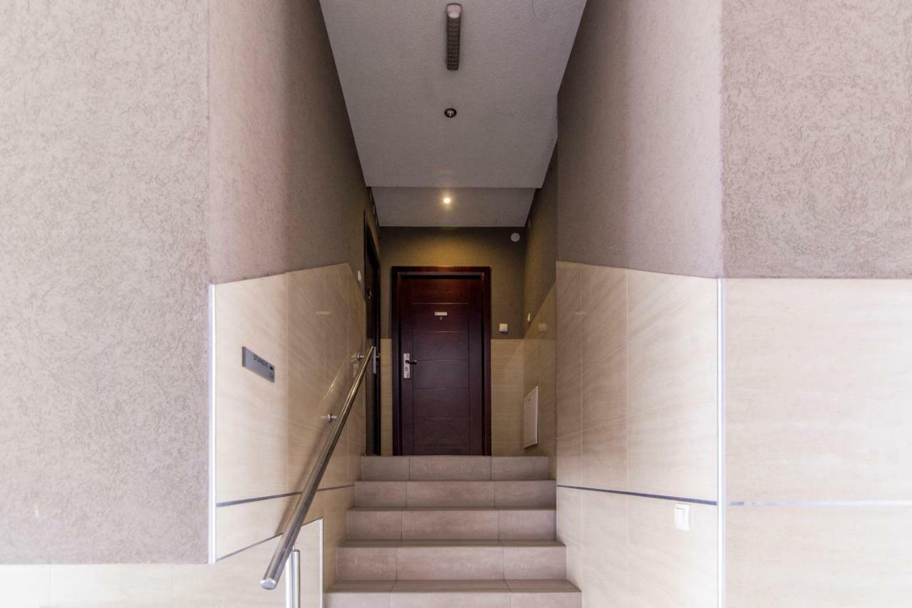 Grove Apartment + Free Parking Novi Sad Bagian luar foto